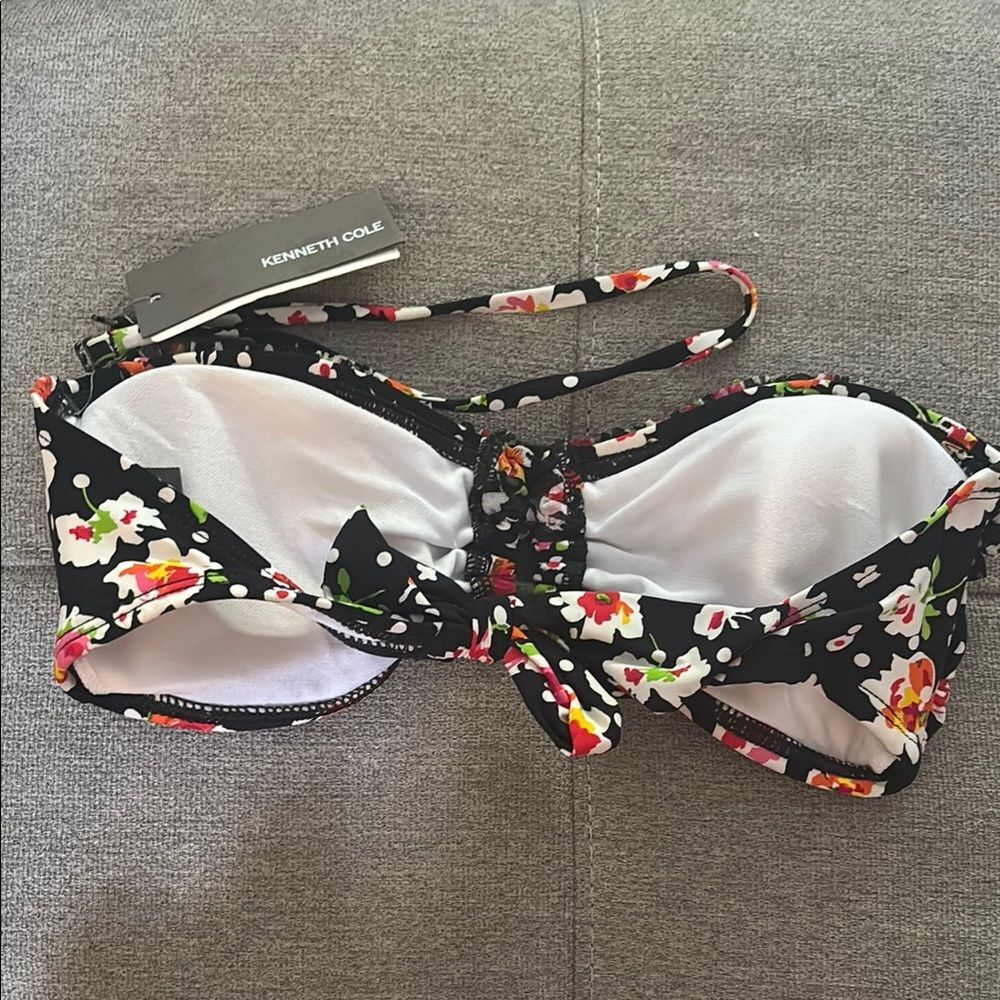 Kenneth Cole Floral Bandeau Bikini Top NWT Black Red Vibrant Print Size Small - Picture 2 of 2
